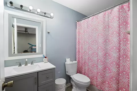 Bath - 505 Bertig St, Paragould, AR 72450 photo 4 of 4