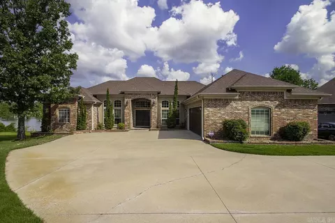 2517 Forrest Lakes Cv, Sherwood, AR 72120