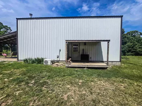 Exterior - 683 Trace Ridge Rd, Leslie, AR 72645 photo 6 of 9