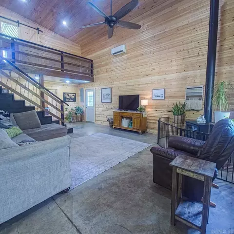 Living - 683 Trace Ridge Rd, Leslie, AR 72645 photo 1 of 4