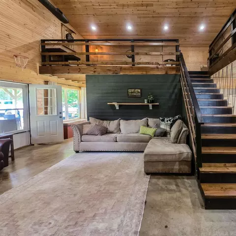 Living - 683 Trace Ridge Rd, Leslie, AR 72645 photo 2 of 4