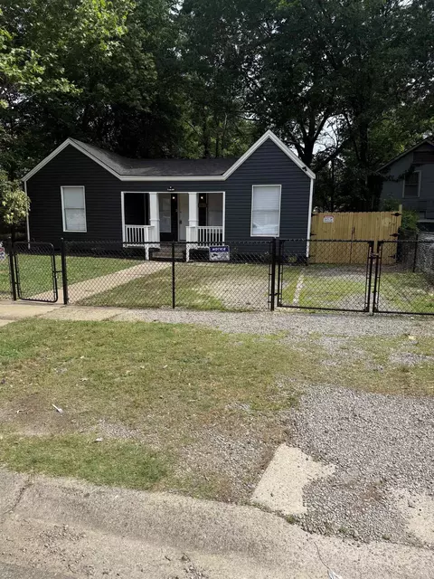 1812 W Long 17th St, North Little Rock, AR 72114
