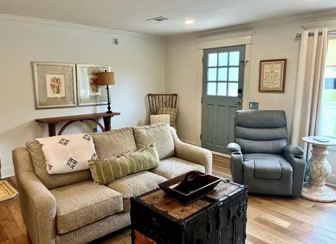 Living - 1615 Tyler St, Conway, AR 72032 photo 2 of 4