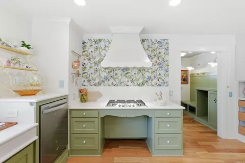 Kitchen - 1615 Tyler St, Conway, AR 72032 photo 8 of 10