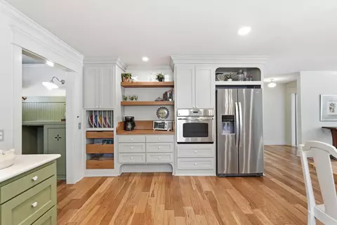Kitchen - 1615 Tyler St, Conway, AR 72032 photo 5 of 10