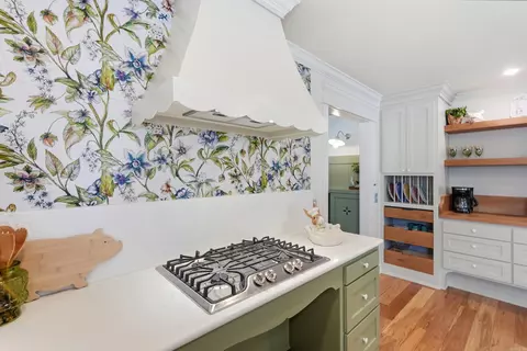 Kitchen - 1615 Tyler St, Conway, AR 72032 photo 6 of 10