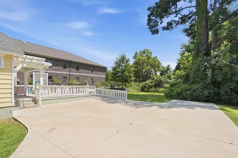 Exterior - 1615 Tyler St, Conway, AR 72032 photo 3 of 13