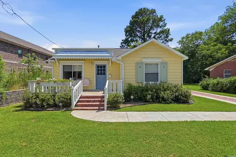 Exterior - 1615 Tyler St, Conway, AR 72032 photo 9 of 13