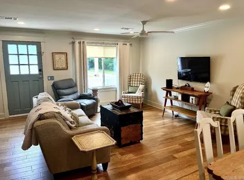 Living - 1615 Tyler St, Conway, AR 72032 photo 1 of 4