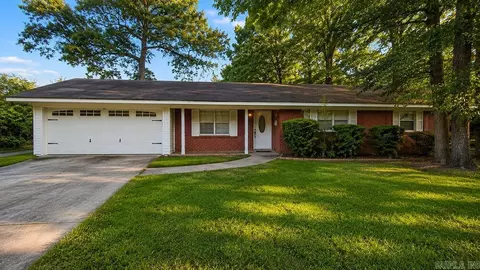 241 Etheridge Dr, Crossett, AR 71635
