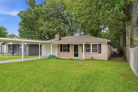 404 SE 1st St, Bryant, AR 72022