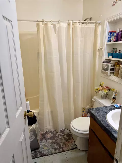 Bath - 1209 Olive St, Scranton, AR 72863 photo 1 of 3
