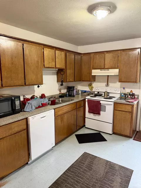 Kitchen - 1209 Olive St, Scranton, AR 72863 photo 3 of 4