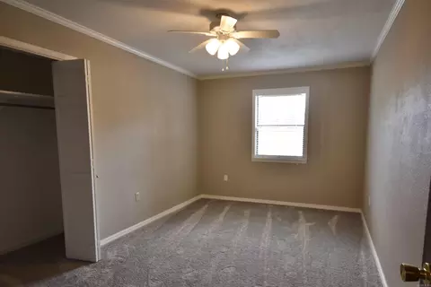 Bedroom - 170 Riverview Dr, Malvern, AR 72104 photo 4 of 7
