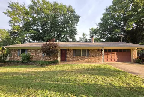 105 Epperson Dr, Cabot, AR 72023