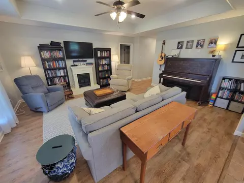Living - 920 Crestliner Dr, Conway, AR 72034 photo 3 of 4