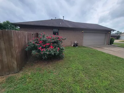 Exterior - 920 Crestliner Dr, Conway, AR 72034 photo 10 of 10