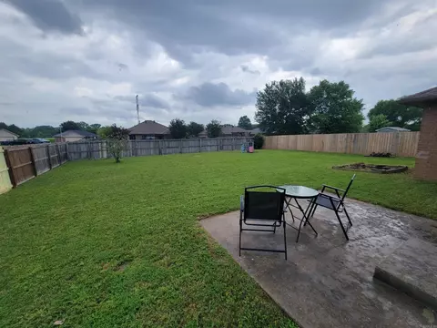 Exterior - 920 Crestliner Dr, Conway, AR 72034 photo 6 of 10