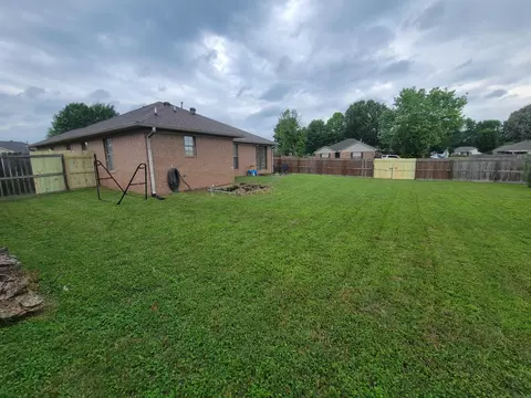 Exterior - 920 Crestliner Dr, Conway, AR 72034 photo 9 of 10