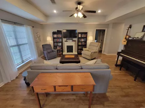 Living - 920 Crestliner Dr, Conway, AR 72034 photo 4 of 4