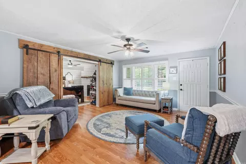 Living - 28 Stevens Rd, Conway, AR 72032 photo 3 of 3