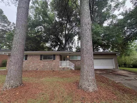 7805 Apache Rd, Little Rock, AR 72205