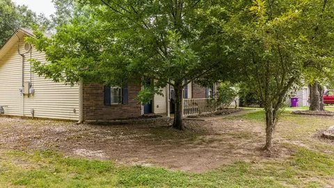 Exterior - 403 King Rd, Benton, AR 72019 photo 5 of 11