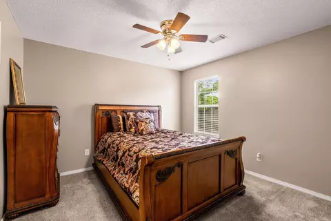 Bedroom - 403 King Rd, Benton, AR 72019 photo 3 of 6