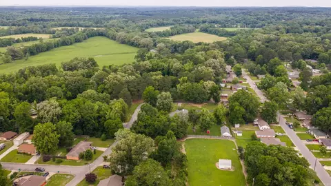 View/Area - 403 King Rd, Benton, AR 72019 photo 3 of 8