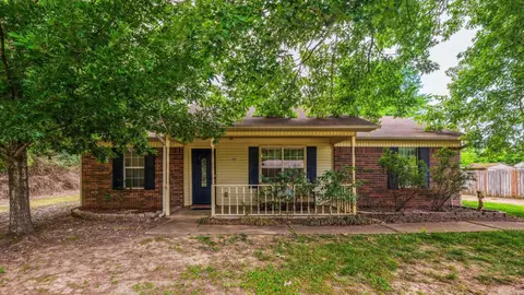 Exterior - 403 King Rd, Benton, AR 72019 photo 2 of 11