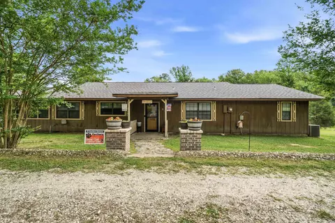 Exterior - 7969 Ridge Rd, Malvern, AR 72104 photo 7 of 14