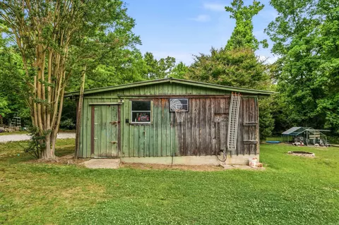 Exterior - 7969 Ridge Rd, Malvern, AR 72104 photo 11 of 14