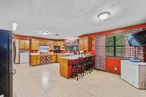 Kitchen - 7969 Ridge Rd, Malvern, AR 72104 photo 1 of 7