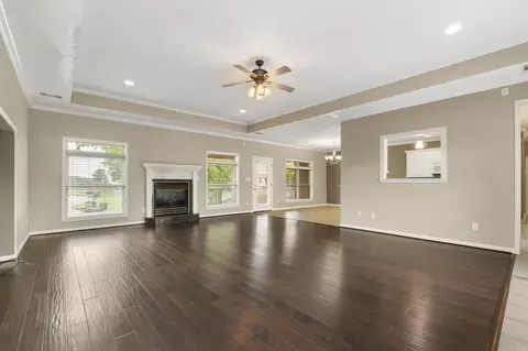 Living - 6315 Worth Ave, Benton, AR 72019 photo 2 of 11