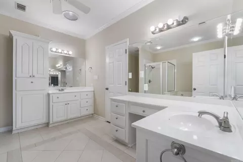 Bath - 6315 Worth Ave, Benton, AR 72019 photo 1 of 5