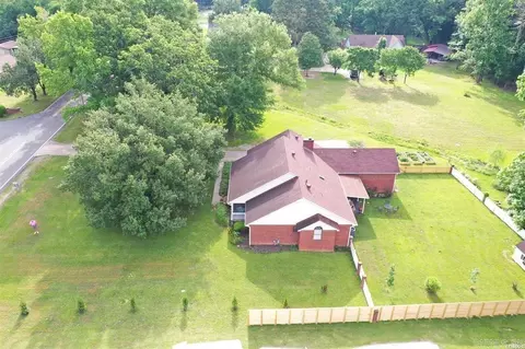 1410 Shady Grove Rd, Hot Springs, AR 71901