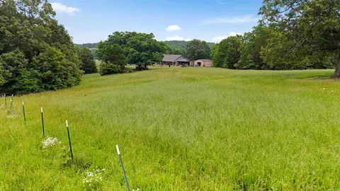 6053 N Central Ave, Batesville, AR 72501