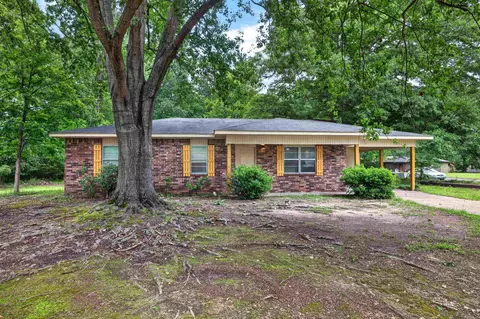 210 Druid Hills Rd, Arkadelphia, AR 71923