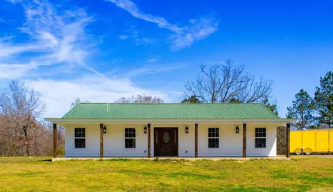 1392 Sugarloaf Rd, Amity, AR 71921