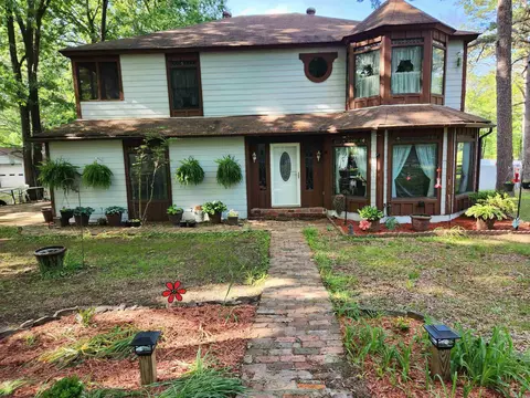 122 N Woodland Dr, Conway, AR 72032