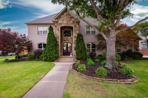 235 Buckland Cir, Little Rock, AR 72223
