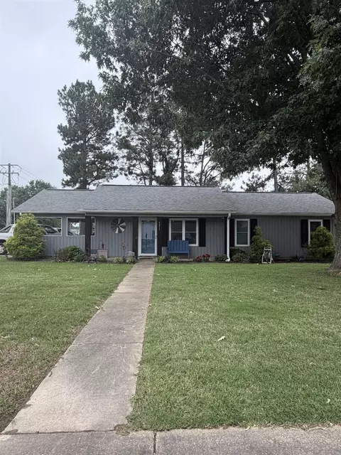 5211 Nathan Dr, Jonesboro, AR 72401