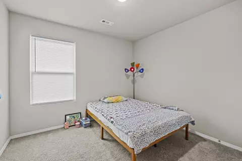 Bedroom - 12 Erwin Dr, Austin, AR 72007 photo 6 of 9