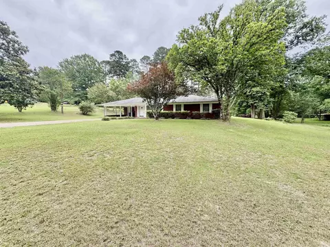 105 Strother St, Camden, AR 71701