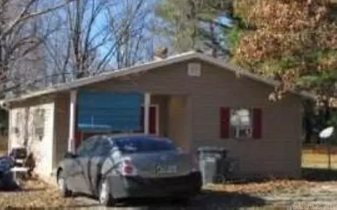 1605 Granger Dr, Jonesboro, AR 72401