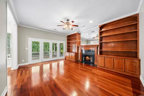 Living - 3221 E Highway 171, Malvern, AR 72104 photo 3 of 7