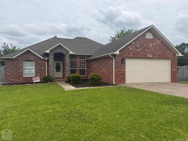 102 Lenford Dr, Bono, AR 72416