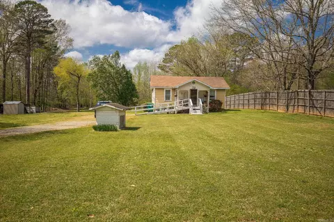 9105 Gilbert Rd, Benton, AR 72019 photo 1