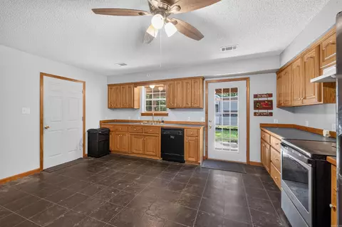 Other - 2736 Riverview Dr, Malvern, AR 72104 photo 8 of 37