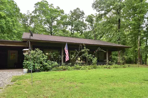 2736 Riverview Dr, Malvern, AR 72104